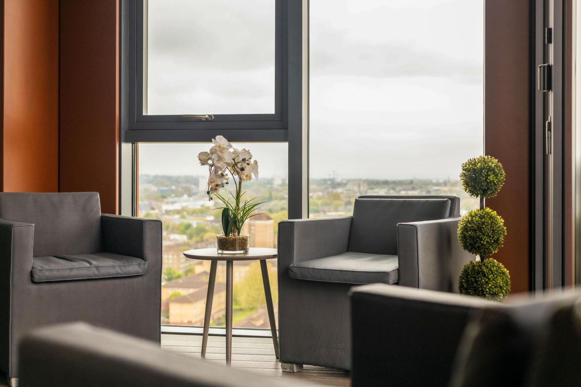 Stunning 360º View Luxurious Penthouse Lägenhet London Exteriör bild
