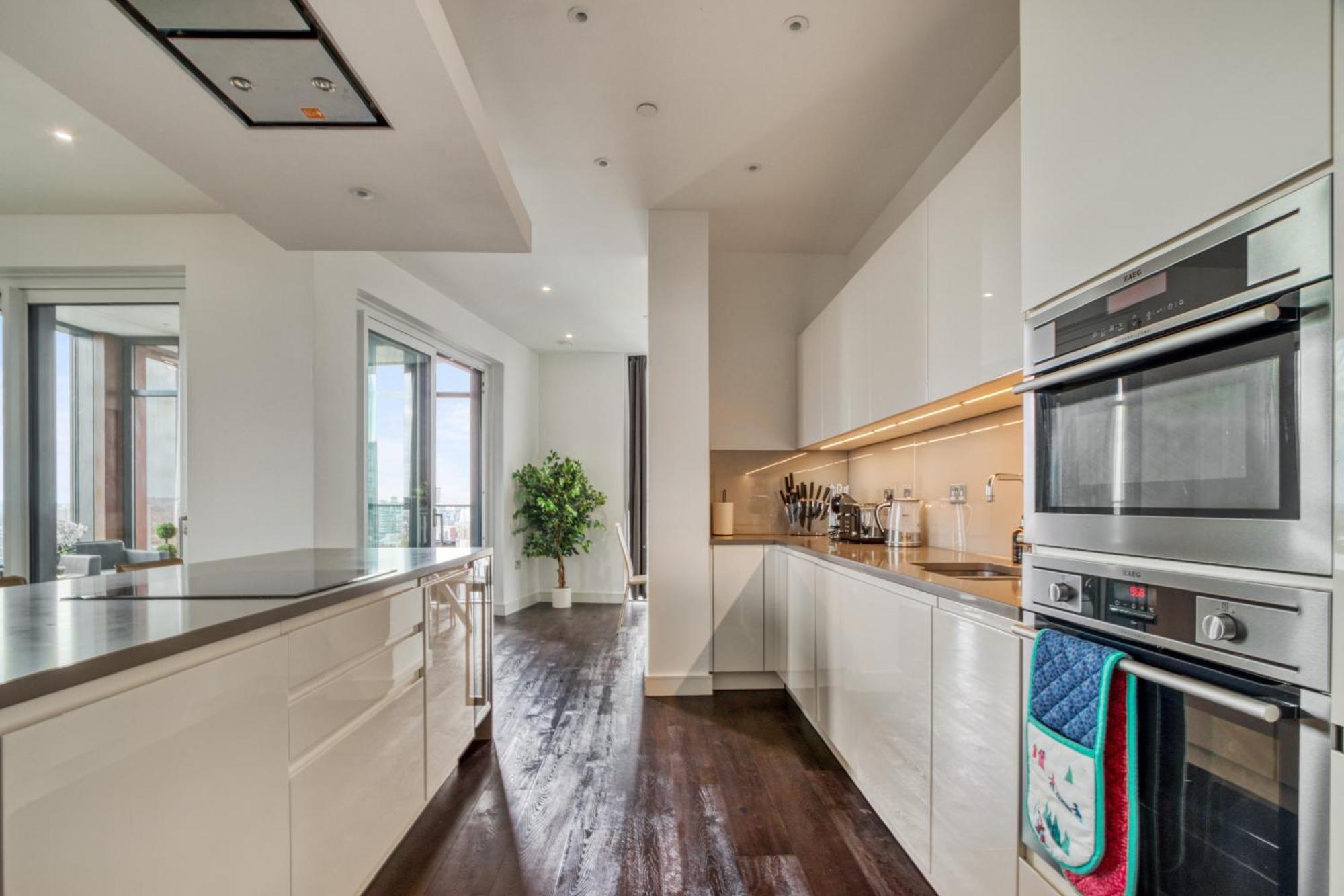 Stunning 360º View Luxurious Penthouse Lägenhet London Exteriör bild