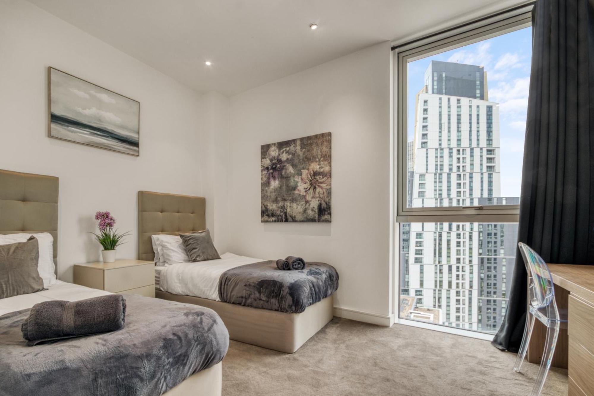 Stunning 360º View Luxurious Penthouse Lägenhet London Exteriör bild