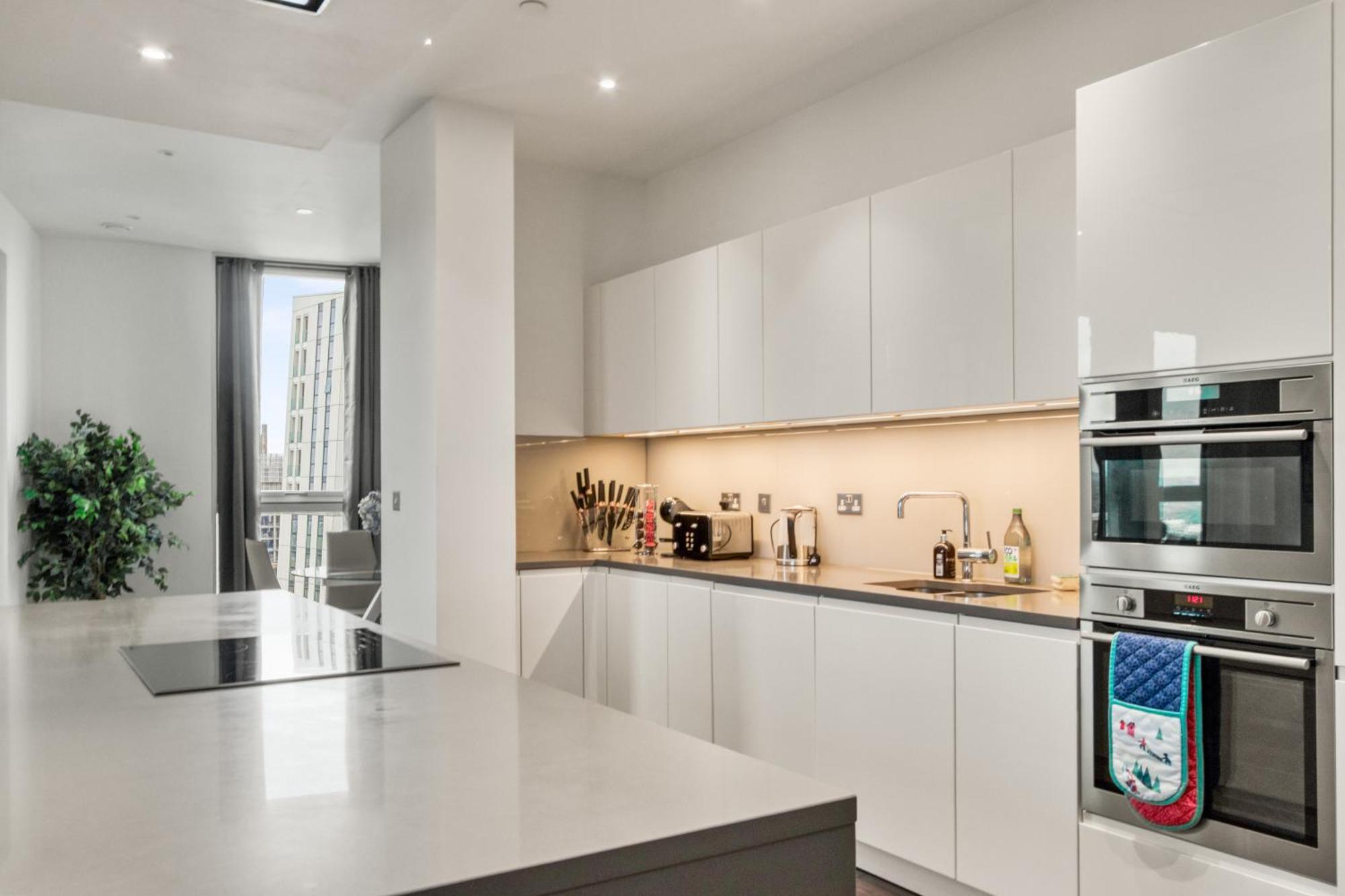 Stunning 360º View Luxurious Penthouse Lägenhet London Exteriör bild